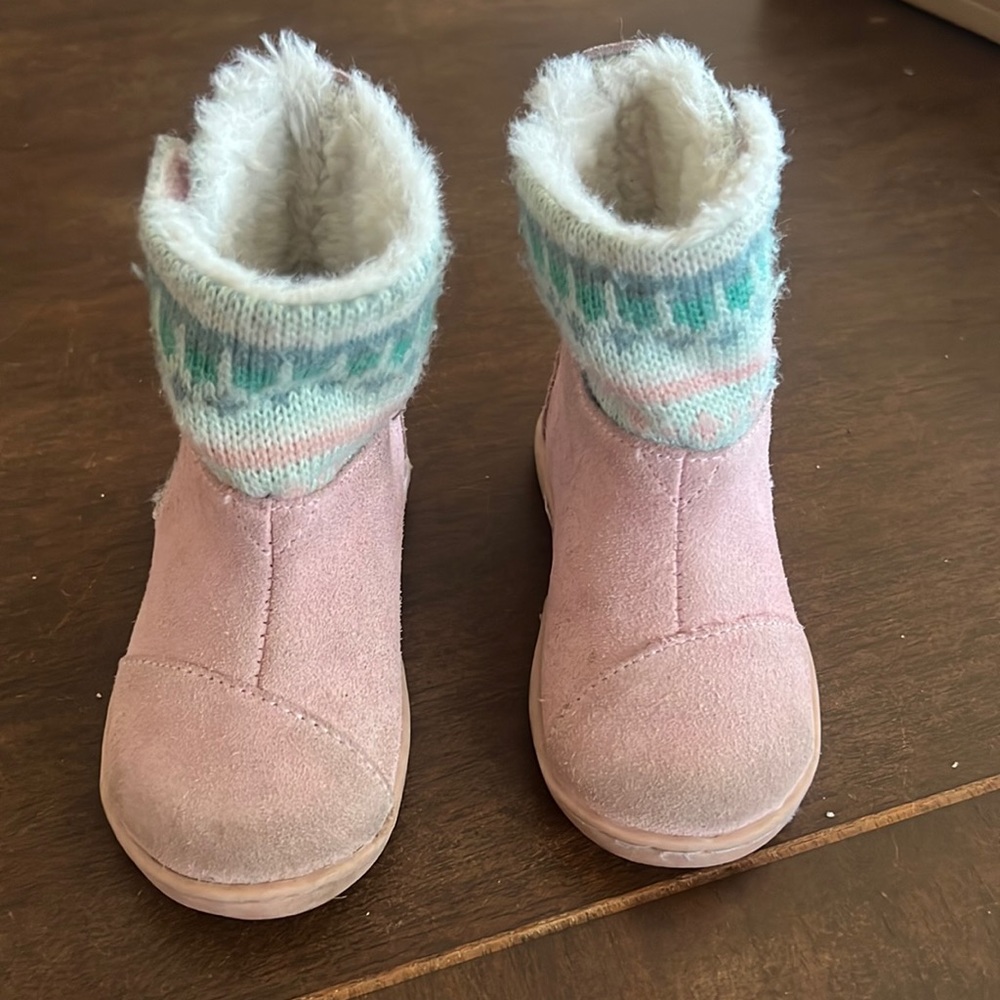 Pink Toms Tiny size 5 boots